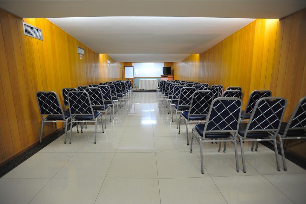 Hotel Premium Plaza Muriae Ngoại thất bức ảnh