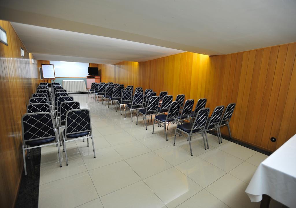 Hotel Premium Plaza Muriae Ngoại thất bức ảnh