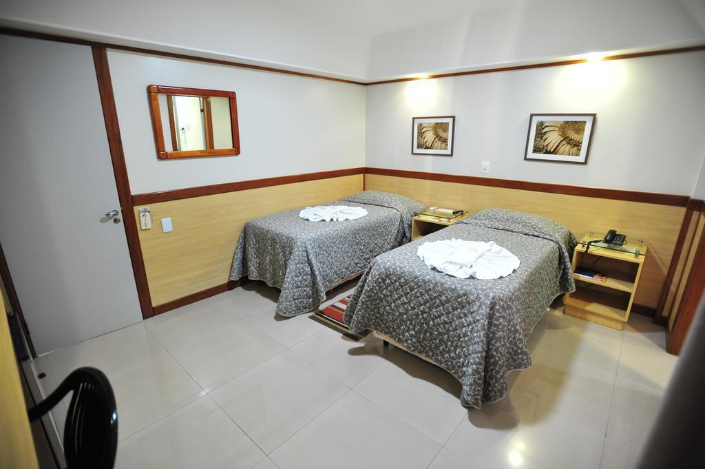 Hotel Premium Plaza Muriae Ngoại thất bức ảnh