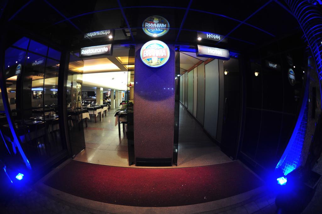 Hotel Premium Plaza Muriae Ngoại thất bức ảnh