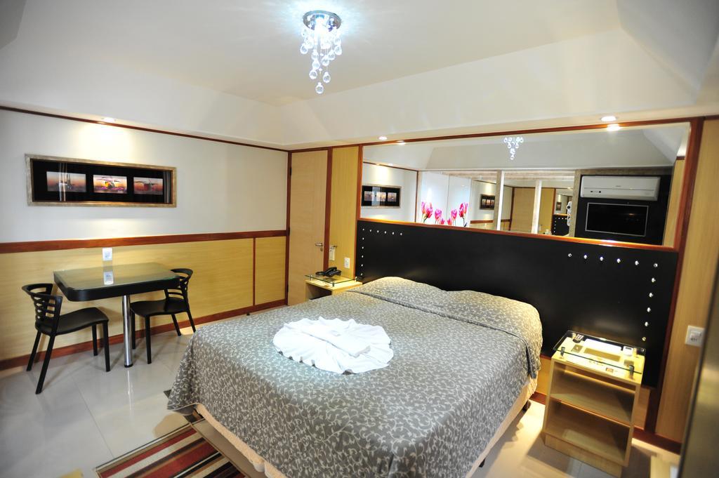 Hotel Premium Plaza Muriae Ngoại thất bức ảnh